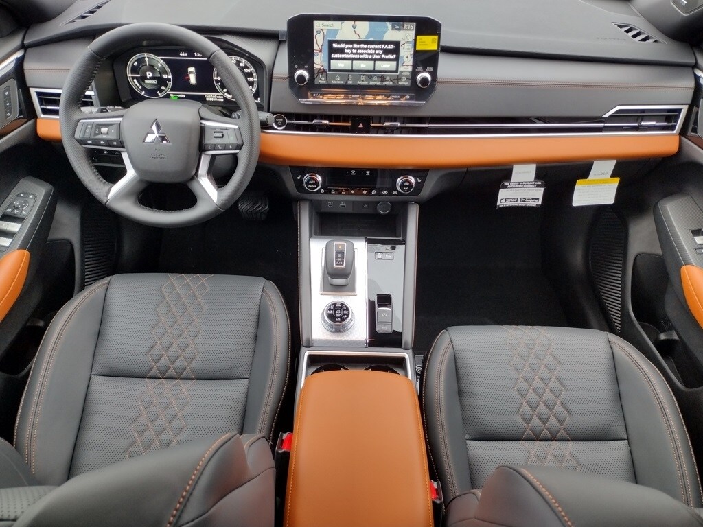 New 2025 Mitsubishi Outlander PHEV SEL SUV