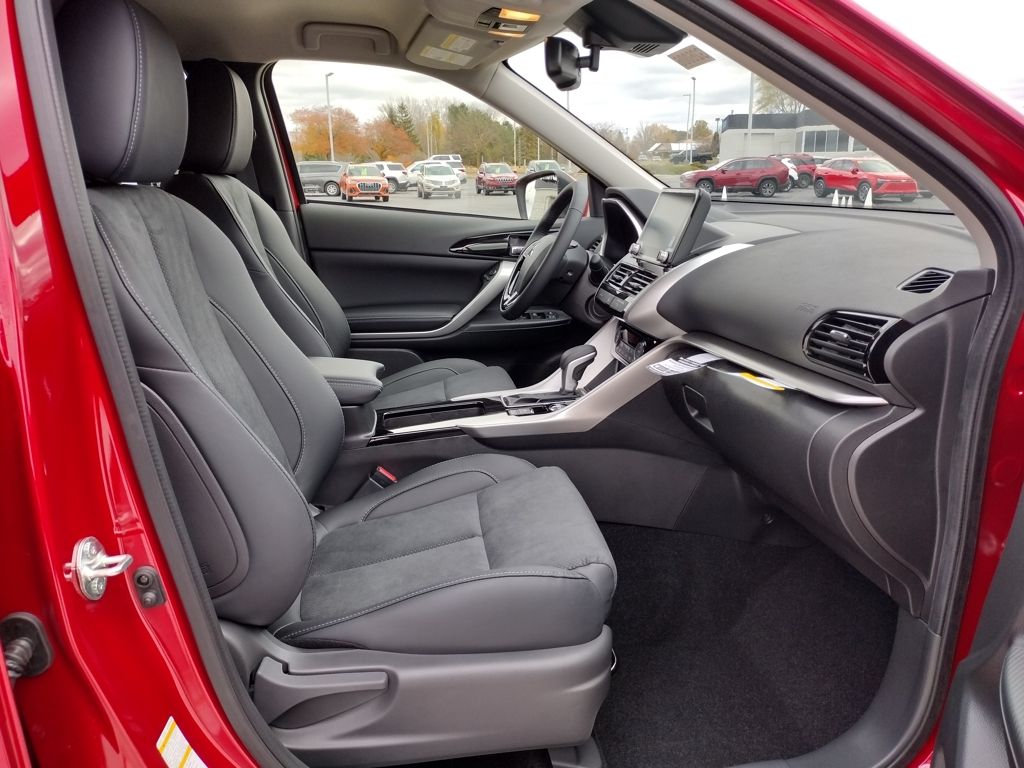 2026 Mitsubishi Eclipse Cross SE - Photo 9
