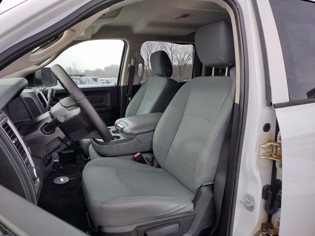 Used 2015 RAM Ram 1500 Pickup Tradesman with VIN 1C6RR7ST1FS581090 for sale in Grand Blanc Township, MI