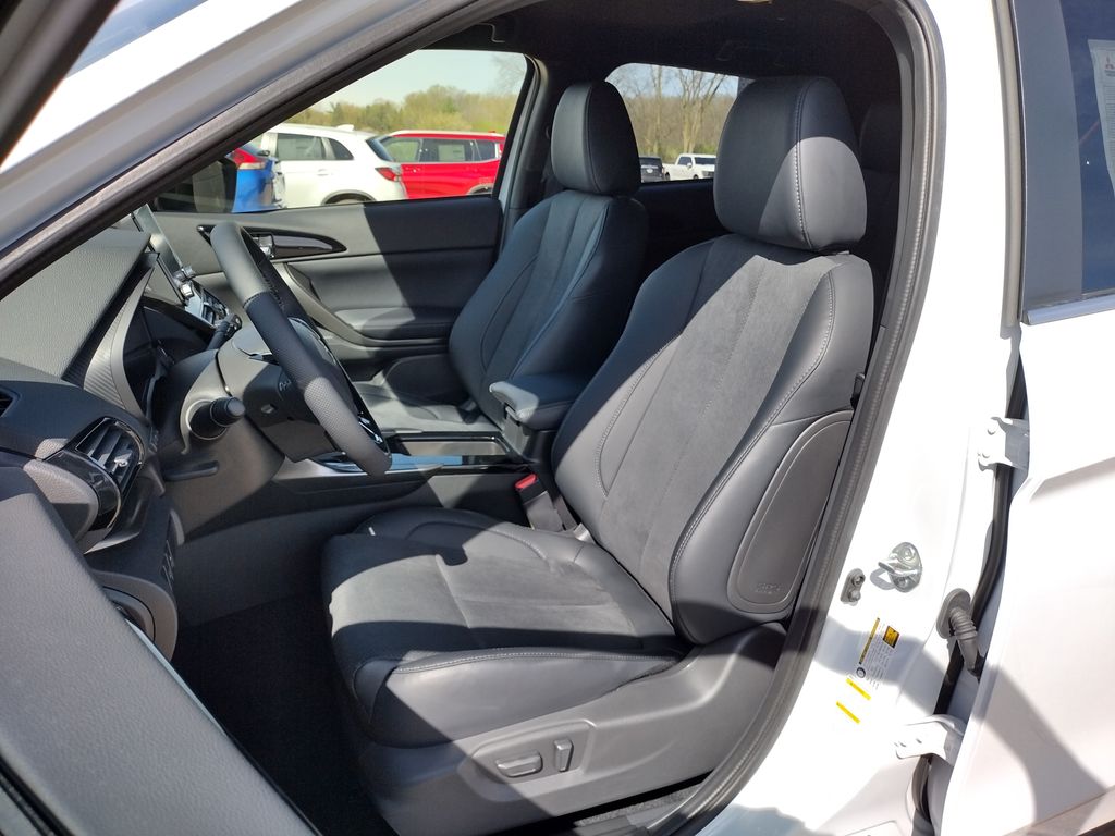 2026 Mitsubishi Eclipse Cross Black Edition - Photo 6