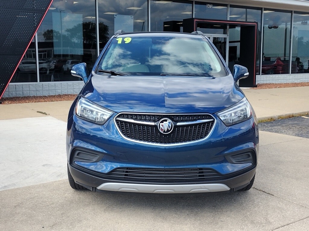 2019 Buick Encore Preferred photo 2