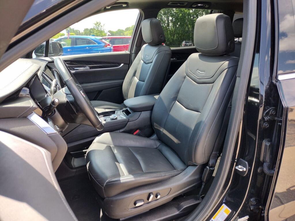 Used 2023 CADILLAC XT6 Premium Luxury SUV
