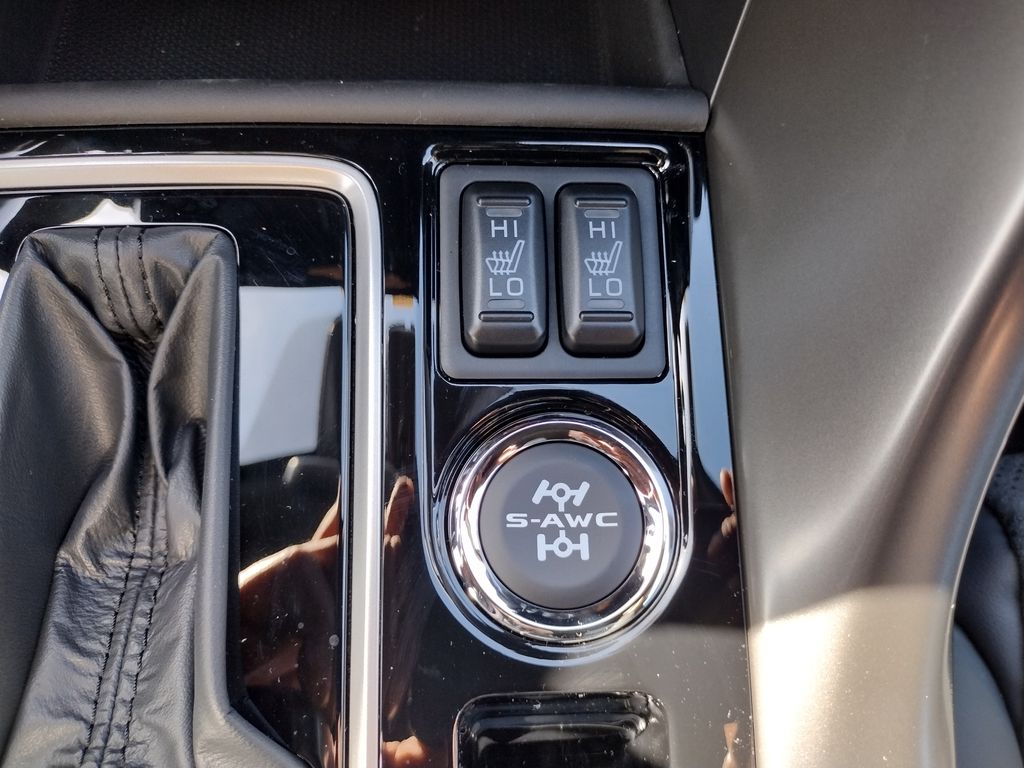 2026 Mitsubishi Eclipse Cross Black Edition - Photo 22