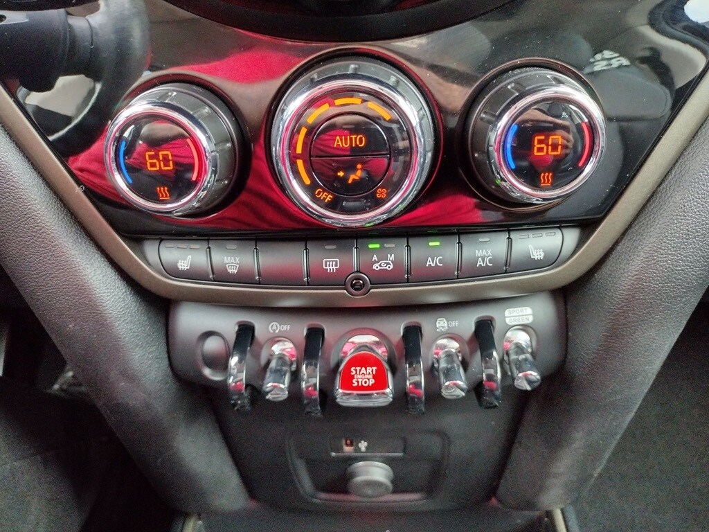 2021 Mini Countryman Classic photo 4