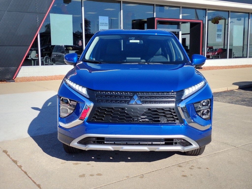 2026 Mitsubishi Eclipse Cross SE photo 2