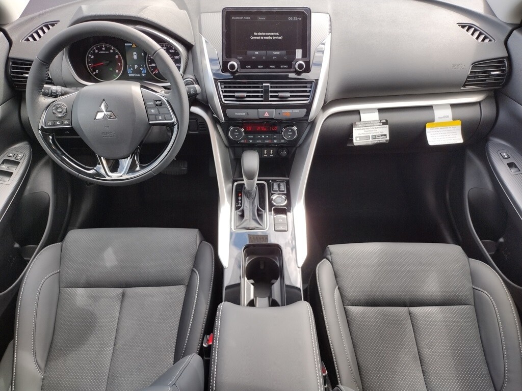 2026 Mitsubishi Eclipse Cross SE photo 2