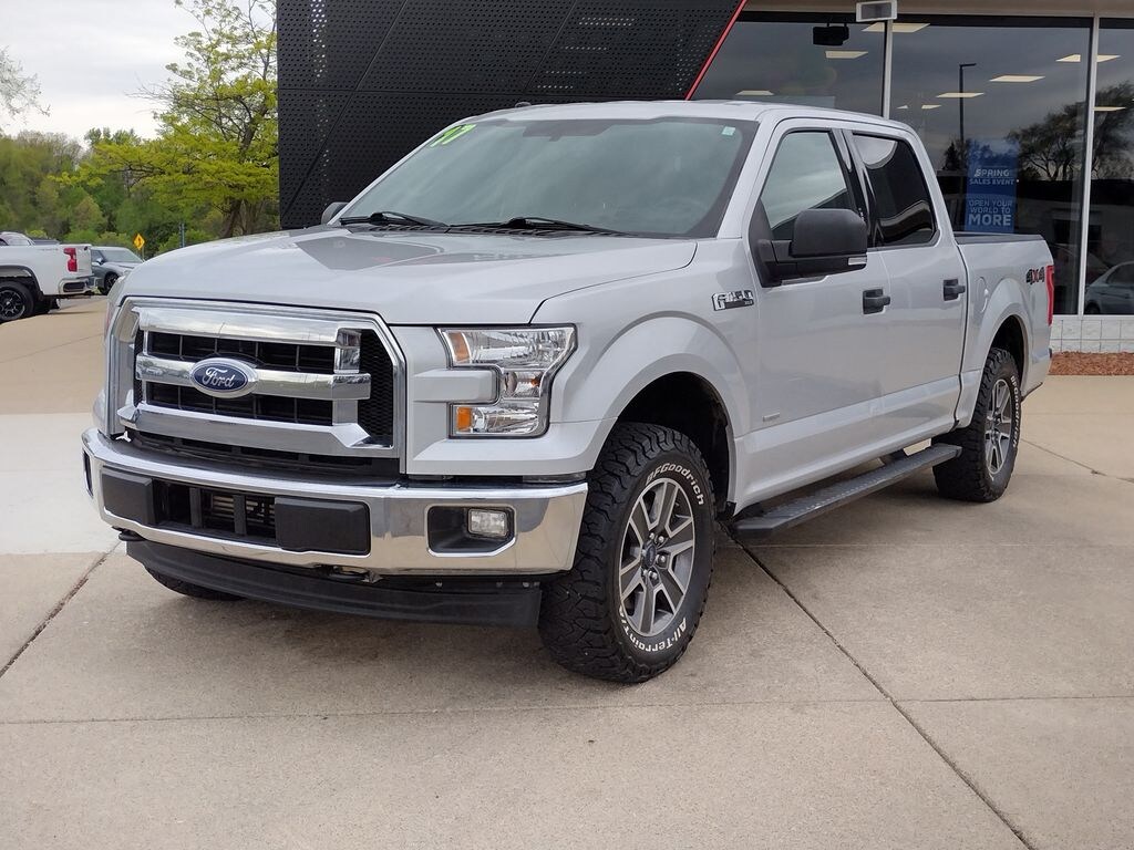 Used 2017 Ford F-150 XLT Truck SuperCrew Cab