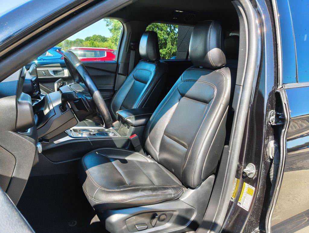 Used 2020 Ford Explorer XLT with VIN 1FMSK8DH1LGC26508 for sale in Grand Blanc Township, MI