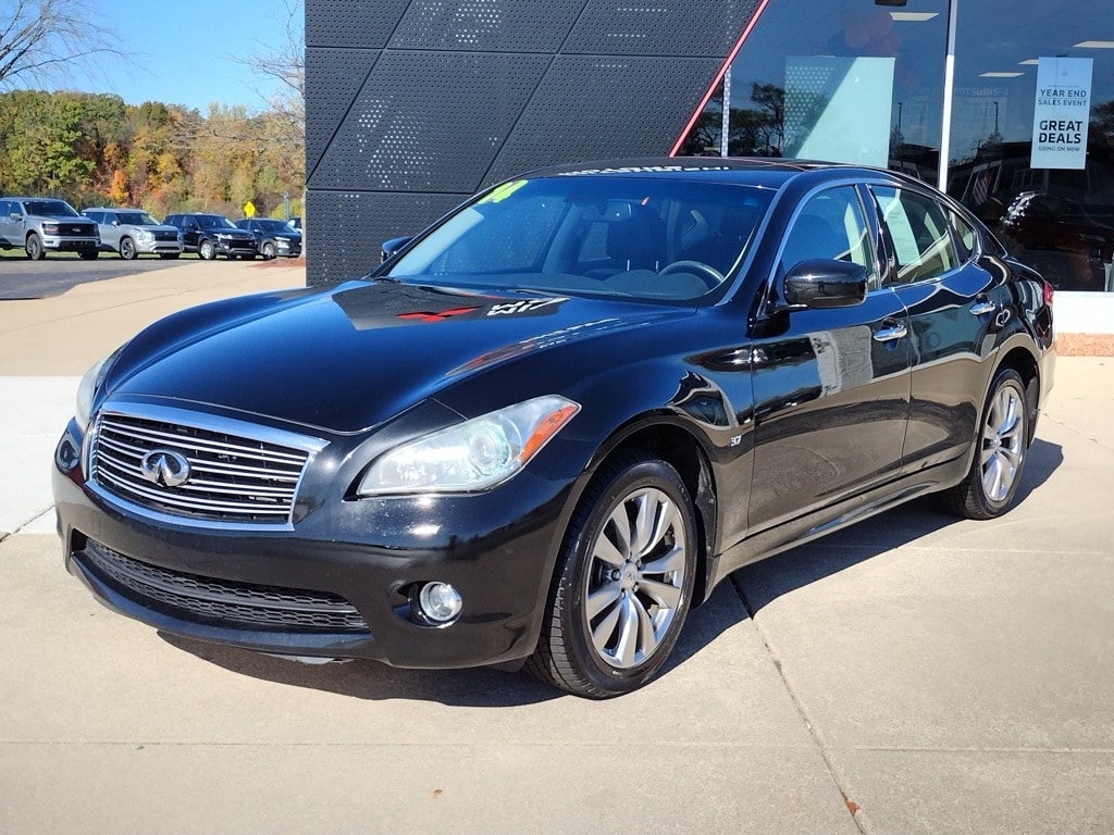 2014 INFINITI Q70 3.7