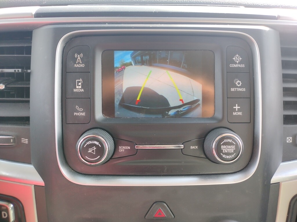 2019 Ram 1500 Classic SLT photo 4