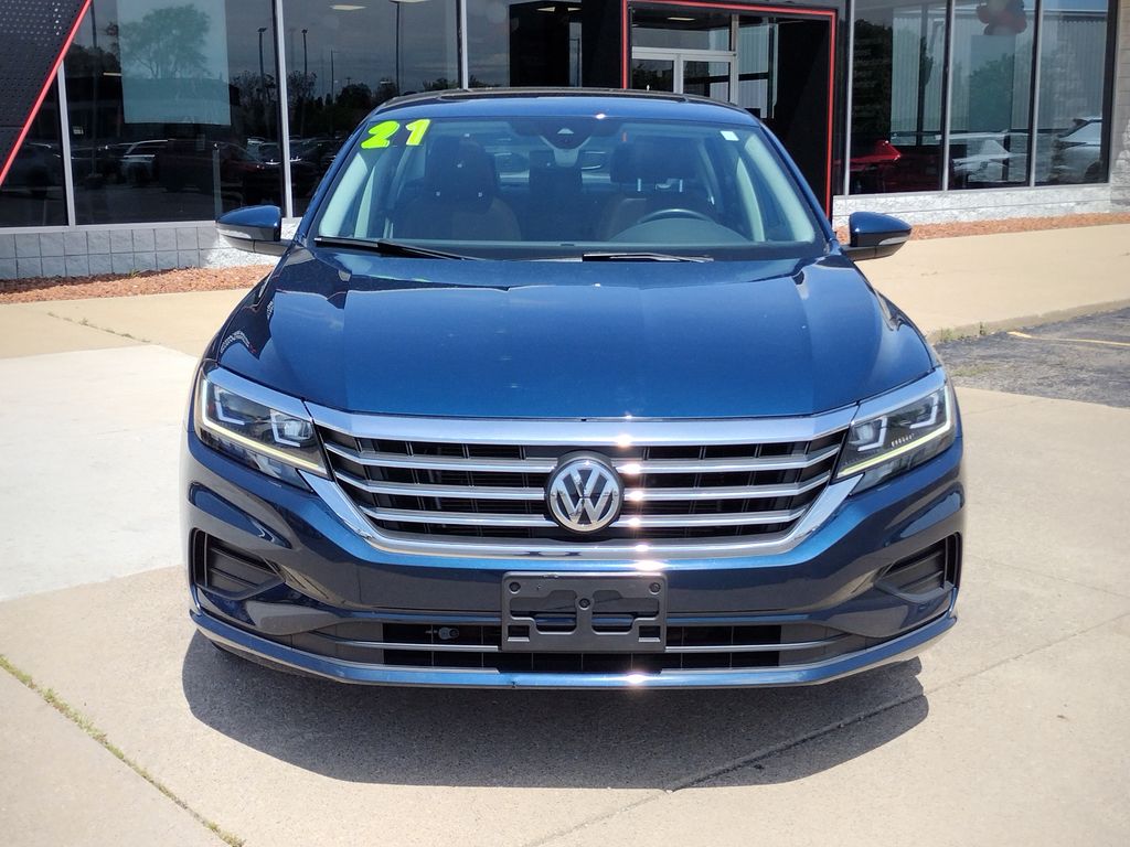 Used 2021 Volkswagen Passat SE with VIN 1VWSA7A35MC008393 for sale in Grand Blanc Township, MI