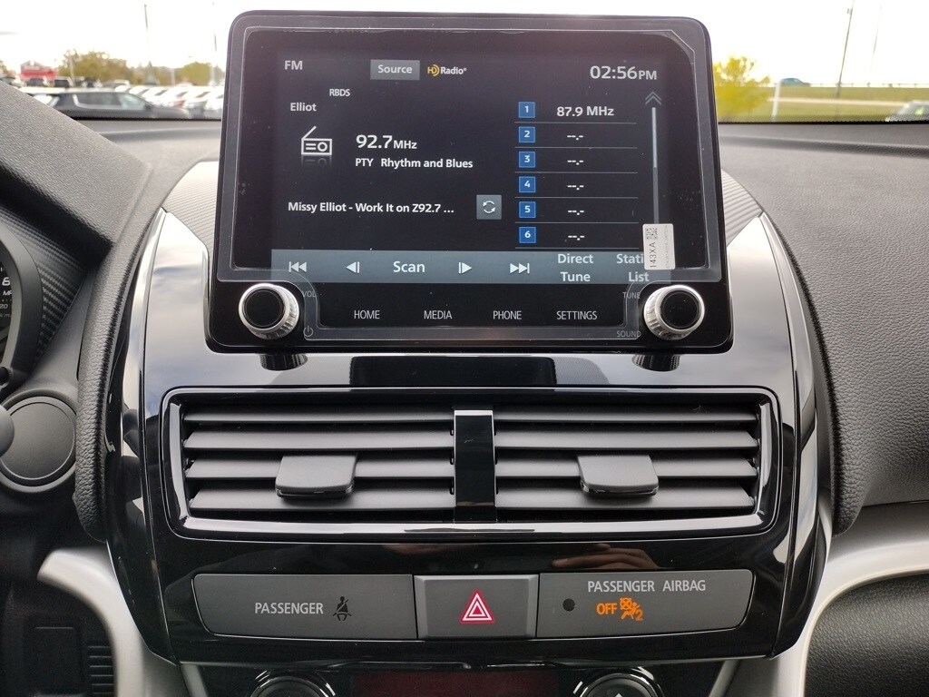 2026 Mitsubishi Eclipse Cross SE photo 3