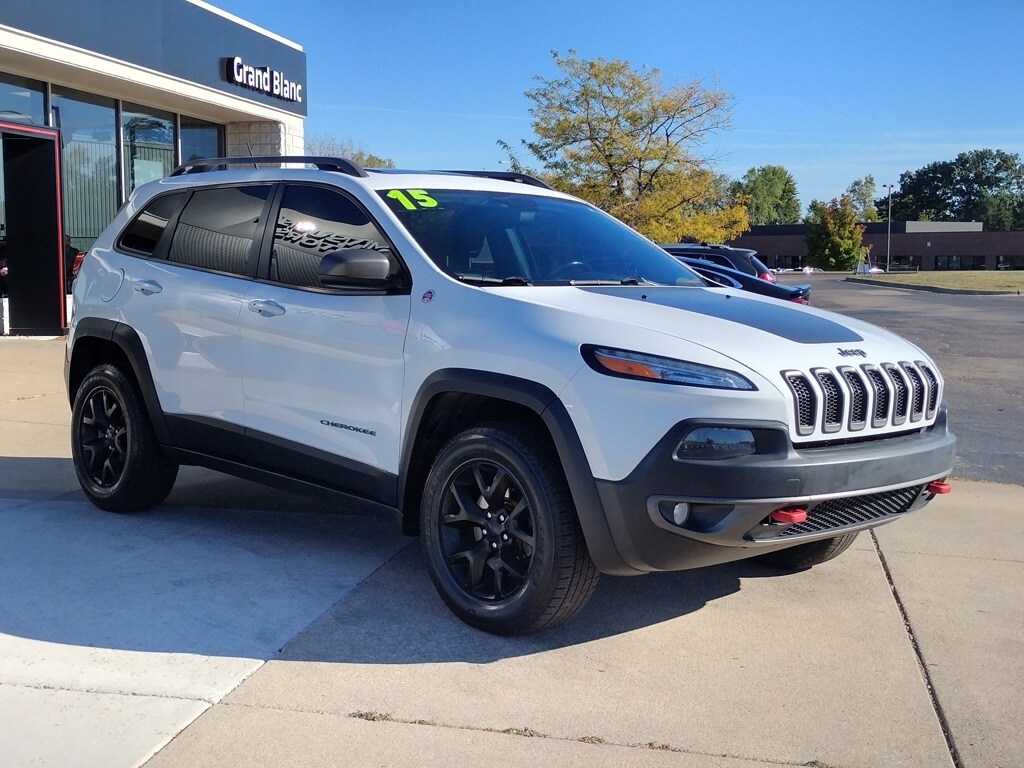 2015 Jeep Cherokee Trailhawk photo 2