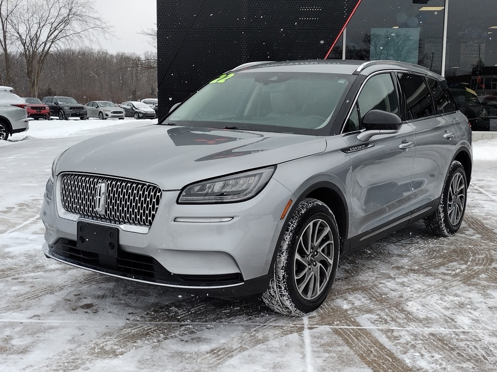2022 Lincoln Corsair Base