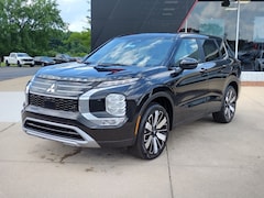 2025 Mitsubishi Outlander SE SUV