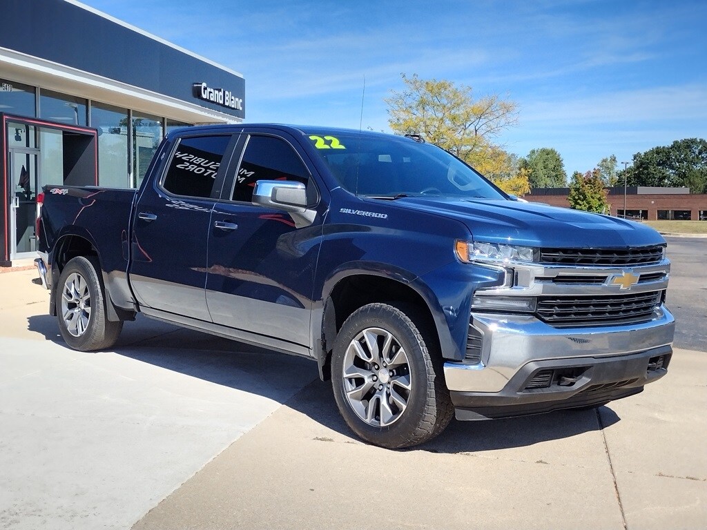 2022 Chevrolet Silverado 1500 LT photo 3