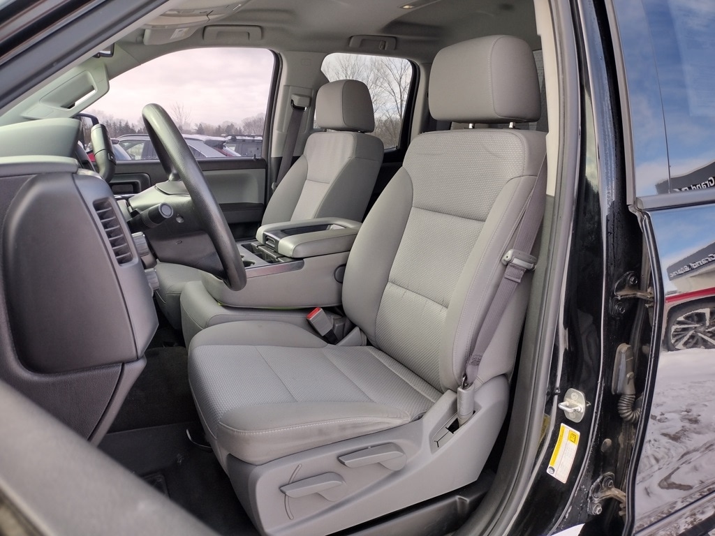 Used 2017 GMC Sierra 1500 Base with VIN 1GTV2LEC7HZ348311 for sale in Grand Blanc Township, MI