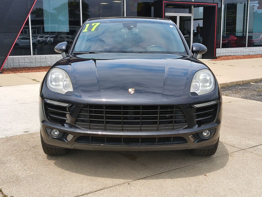 Used 2017 Porsche Macan S with VIN WP1AB2A56HLB11164 for sale in Grand Blanc Township, MI
