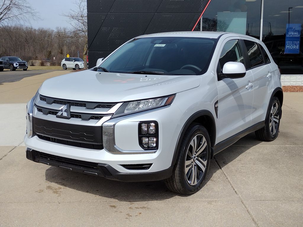 2026 Mitsubishi Outlander Sport 2.0 ES AWC CVT's photo