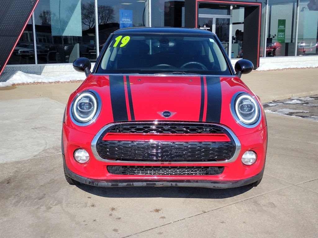 Used 2019 MINI Cooper Base with VIN WMWXP5C57K2H32079 for sale in Grand Blanc Township, MI