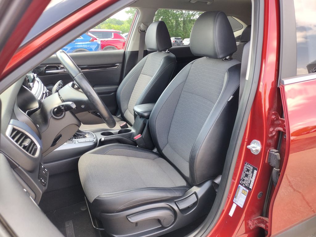 Used 2021 Kia Seltos S with VIN KNDEUCAA6M7093784 for sale in Grand Blanc Township, MI