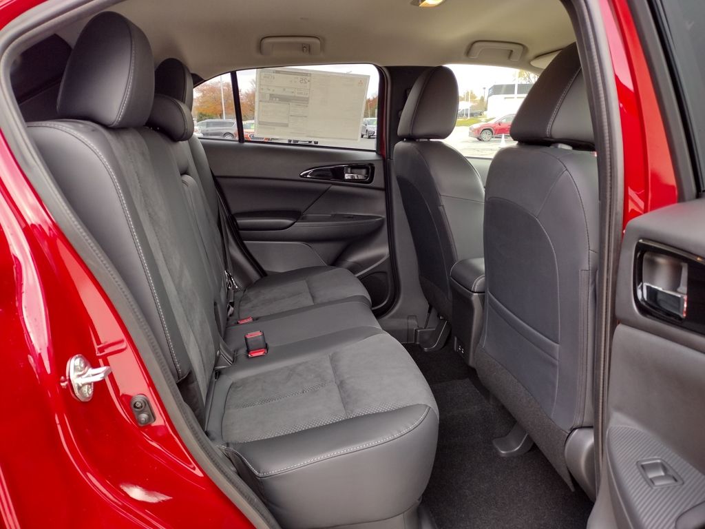 2026 Mitsubishi Eclipse Cross SE - Photo 8