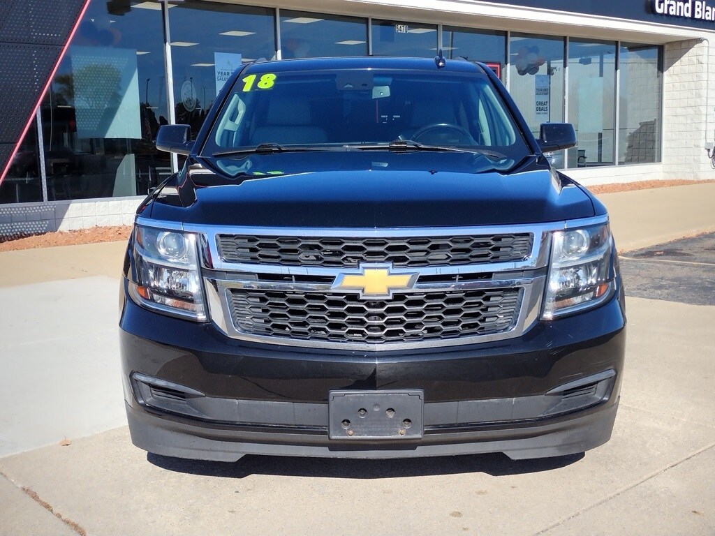 2018 Chevrolet Tahoe LT photo 2