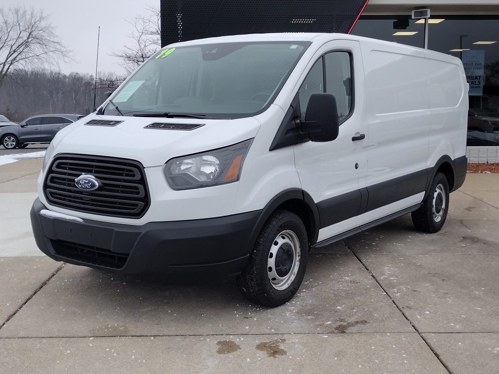 2019 Ford Transit Van Base's photo