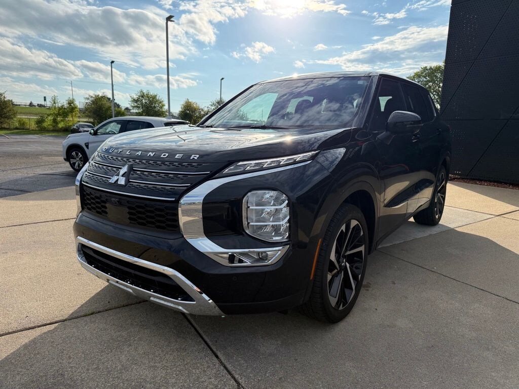 Certified 2024 Mitsubishi Outlander SE SUV