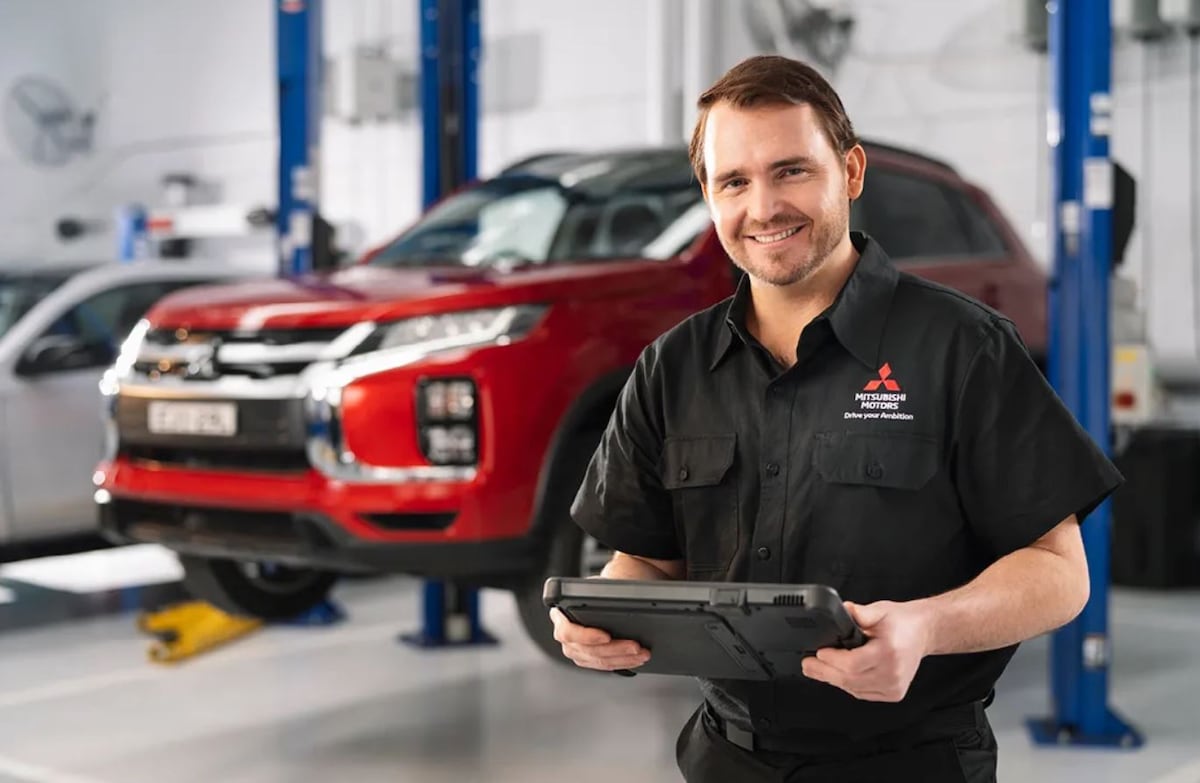 Grand Blanc Mitsubishi certified technician serving Lapeer County