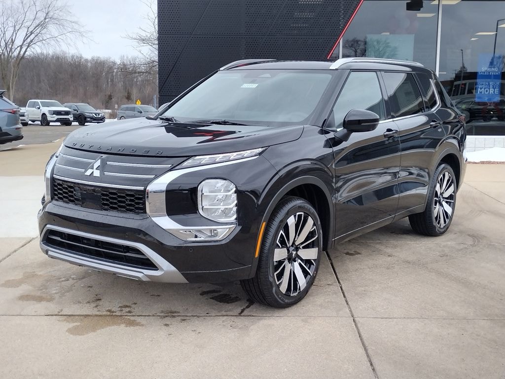 New 2026 Mitsubishi Outlander SEL SUV