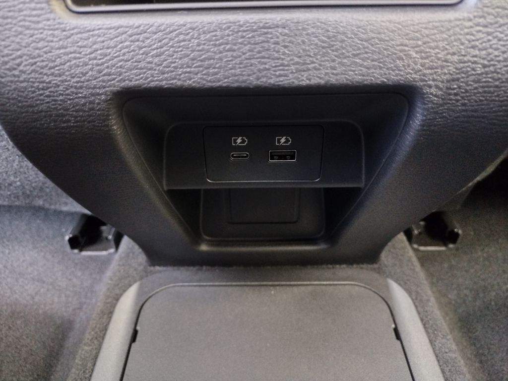 2025 Mitsubishi Outlander Plug-in Hybrid SE - Photo 25