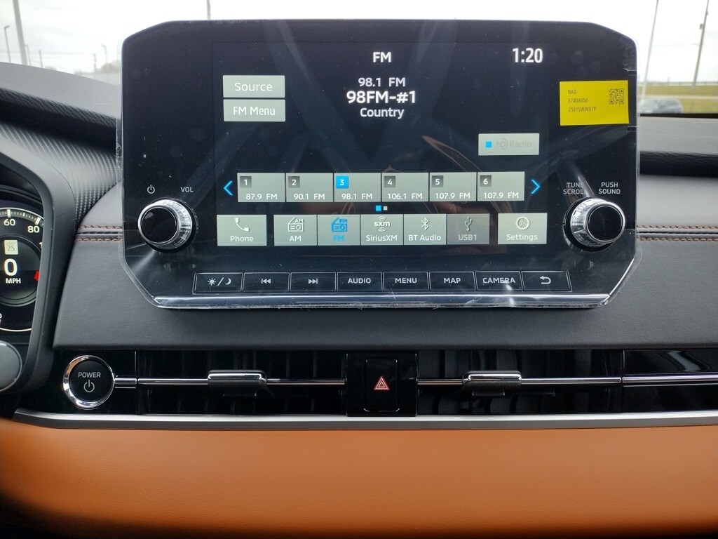 New 2025 Mitsubishi Outlander PHEV SEL SUV