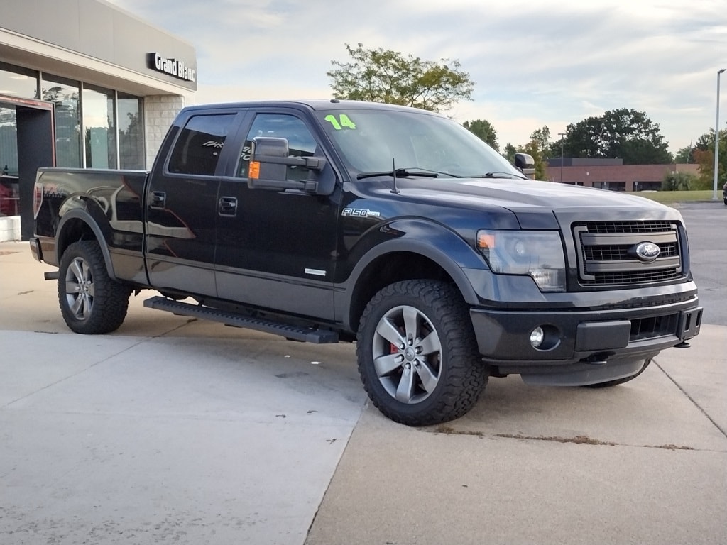 2014 Ford F-150 FX4 photo 2