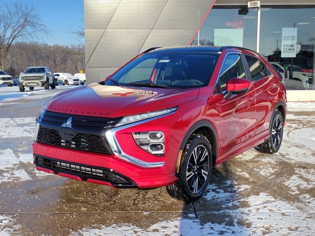 2026 Mitsubishi Eclipse Cross SEL's photo