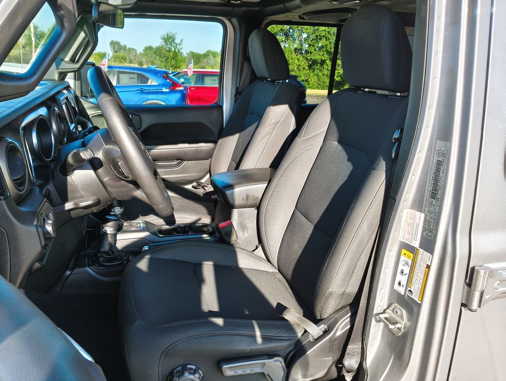 Used 2019 Jeep Wrangler Unlimited Sport with VIN 1C4HJXDN3KW609825 for sale in Grand Blanc Township, MI