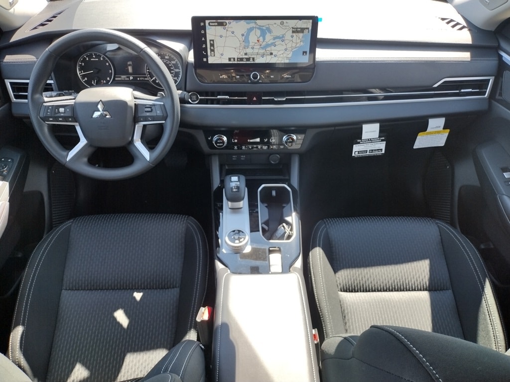 New 2025 Mitsubishi Outlander ES SUV