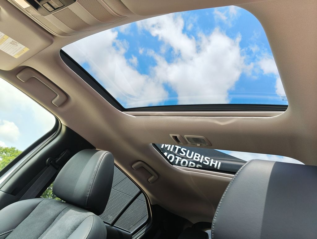 New 2026 Mitsubishi Eclipse Cross SE SUV