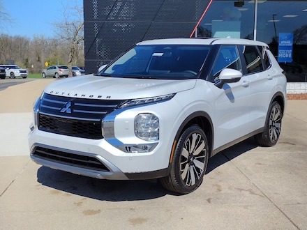 2026 Mitsubishi Outlander SE SUV