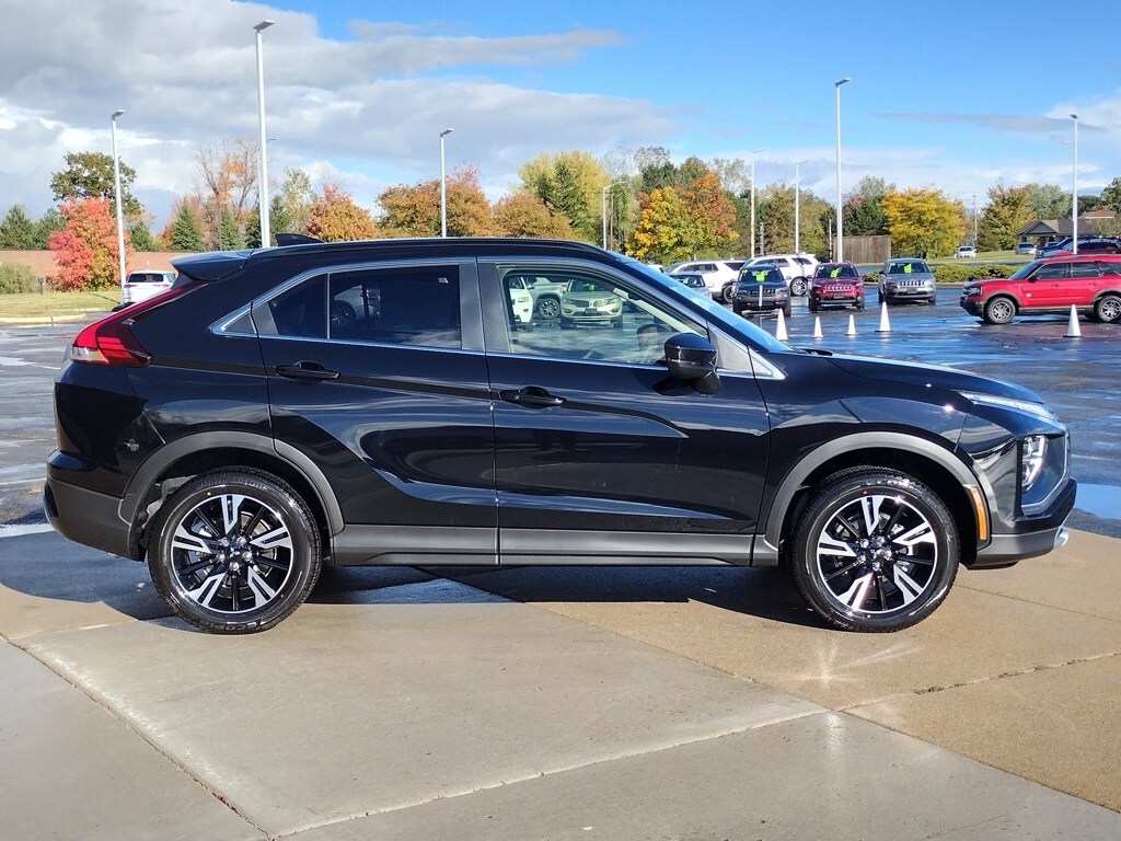 2026 Mitsubishi Eclipse Cross ES photo 4