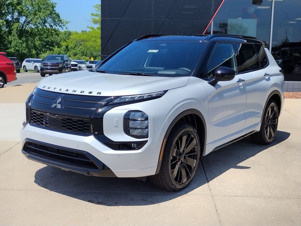 2026 Mitsubishi Outlander Black Edition S-AWC's photo