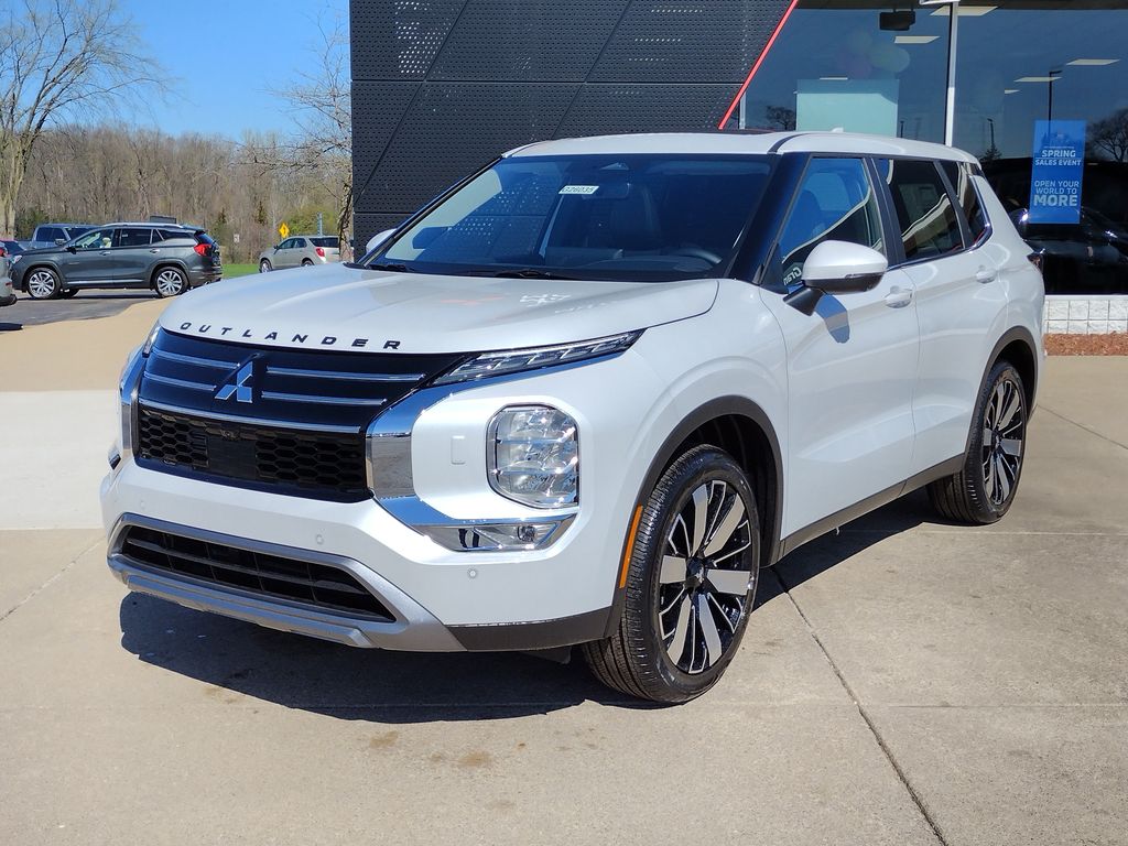 2026 Mitsubishi Outlander SE S-AWC's photo