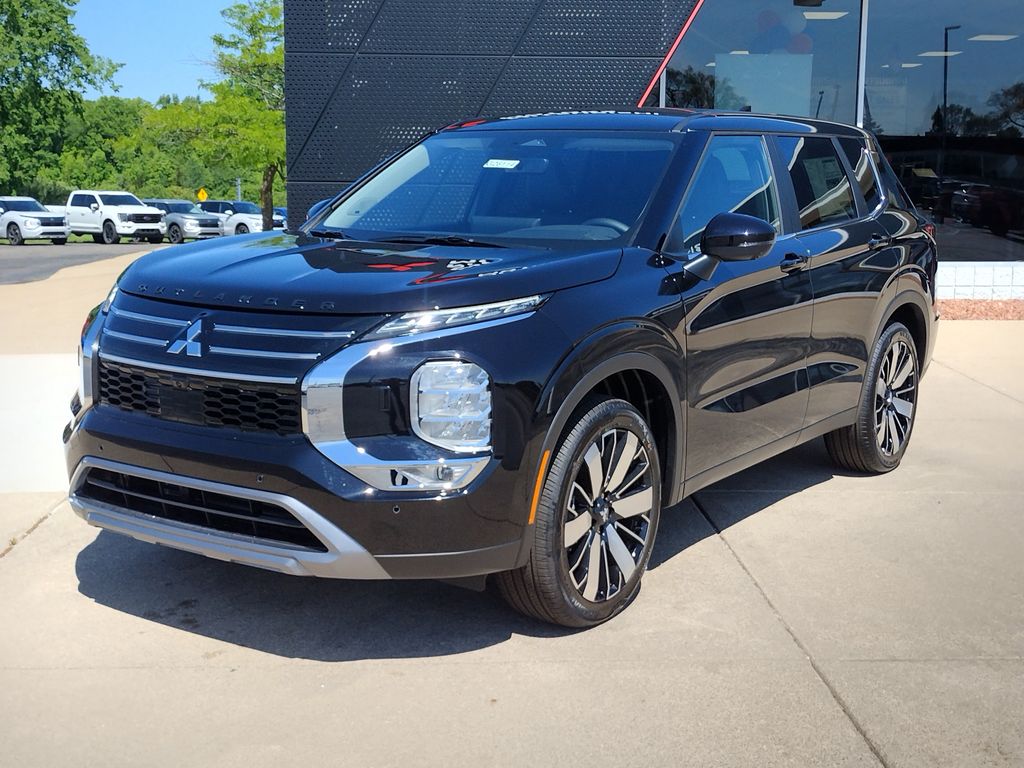 2026 Mitsubishi Outlander SE S-AWC's photo