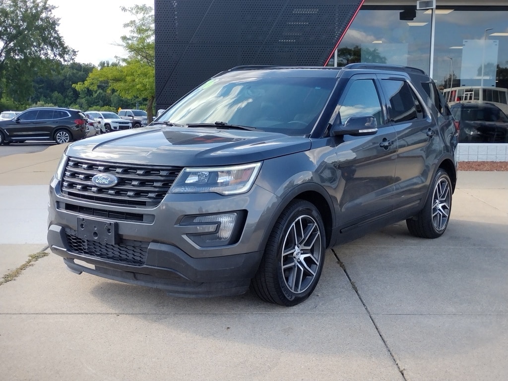 2016 Ford Explorer