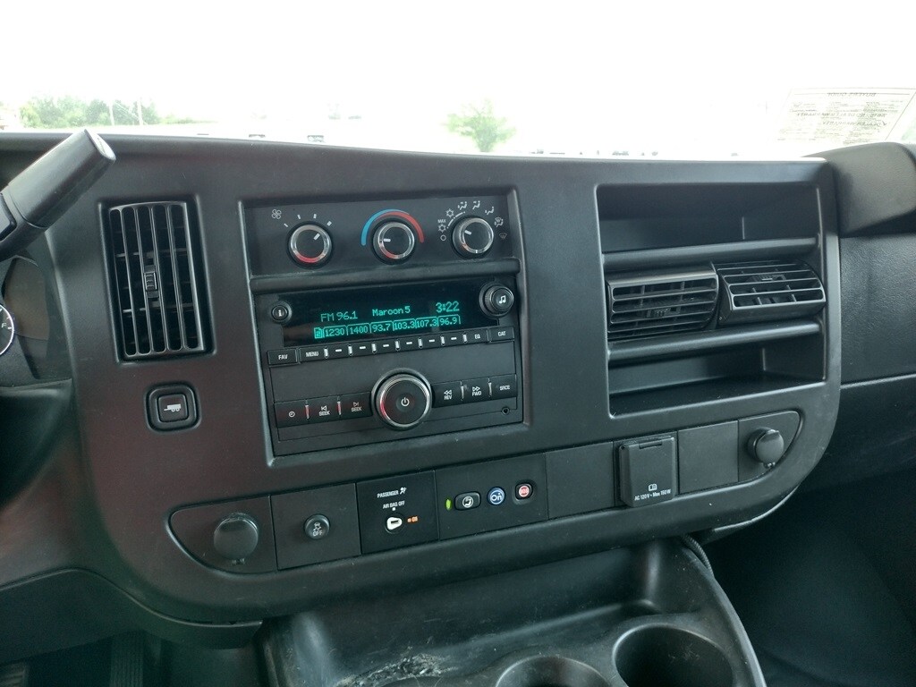2021 Chevrolet Express 2500 Work Van Cargo photo 3