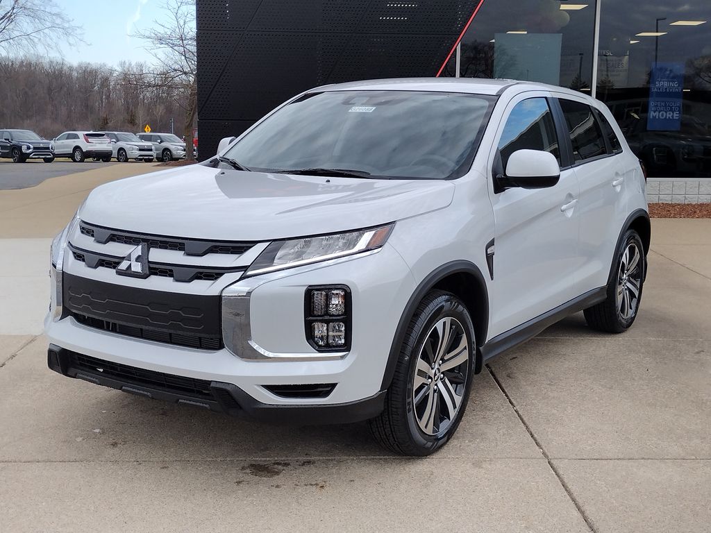 2026 Mitsubishi Outlander Sport 2.0 ES AWC CVT's photo