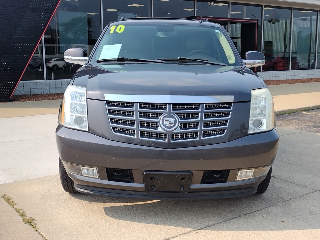 Used 2010 Cadillac Escalade Base with VIN 1GYUKAEF3AR174148 for sale in Grand Blanc Township, MI