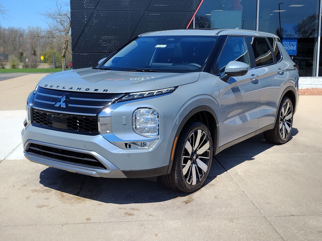 2026 Mitsubishi Outlander SE S-AWC's photo