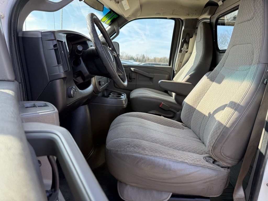 Used 2016 GMC Savana Cargo Work Van with VIN 1GTW7BFF9G1340118 for sale in Grand Blanc Township, MI