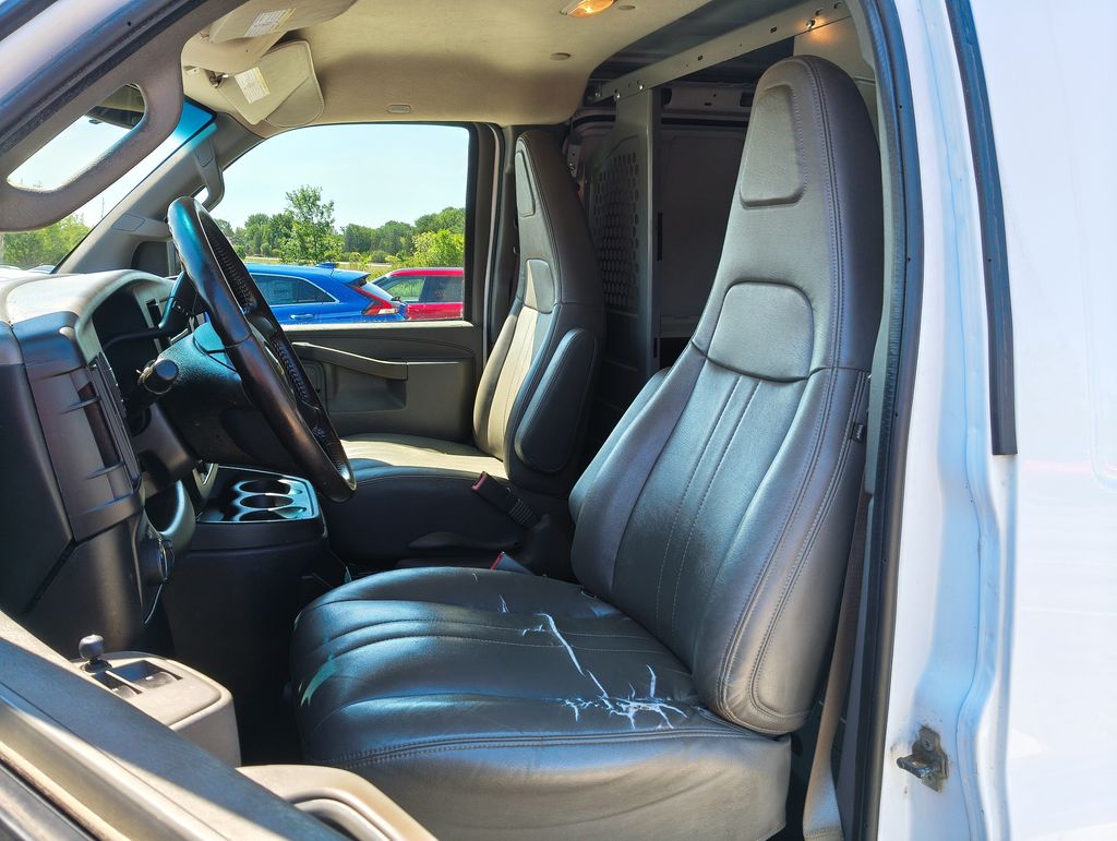 Used 2020 Chevrolet Express Cargo Work Van with VIN 1GCWGAFP4L1275563 for sale in Grand Blanc Township, MI